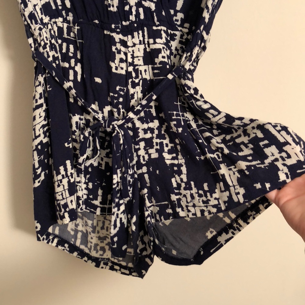 Forever 21 Romper - Picture 5 of 5